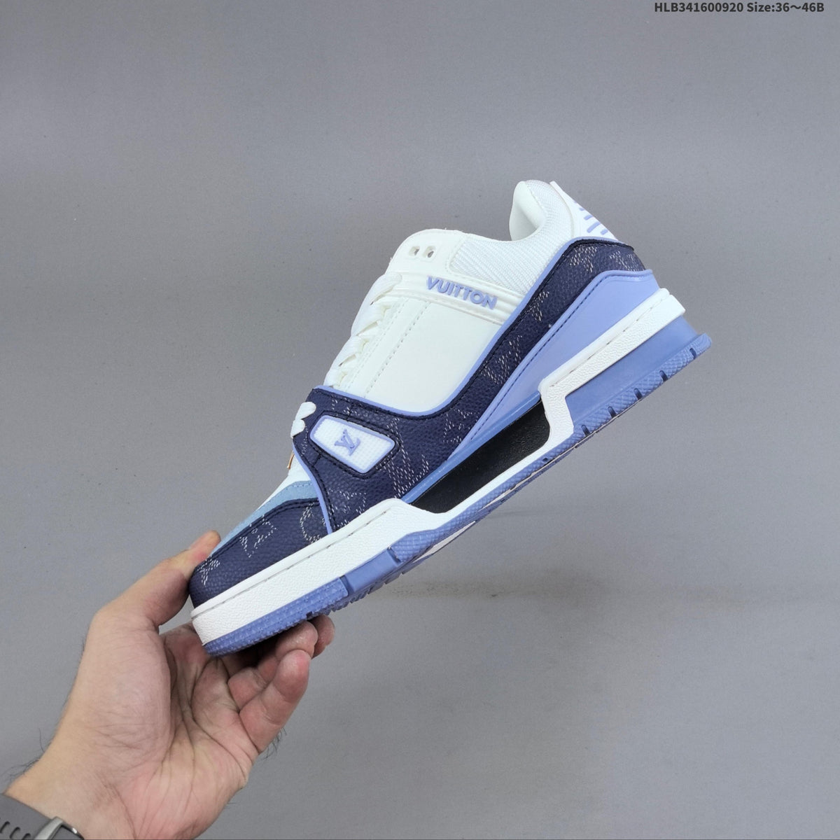 Classic Low-Top Fashion Sneakers