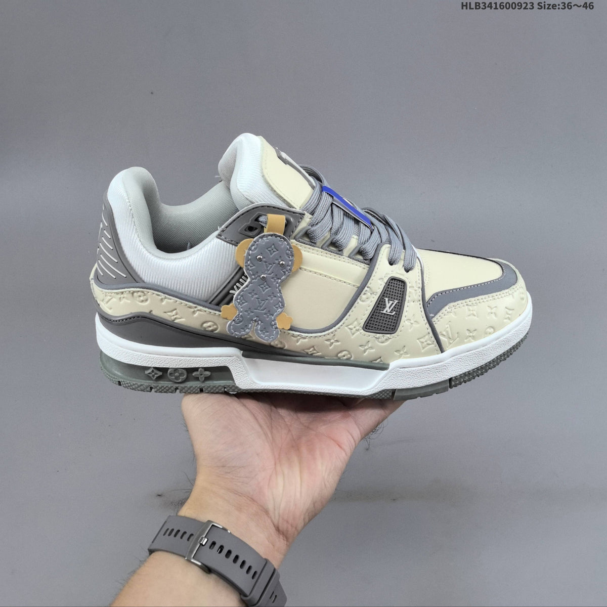 Classic Low-Top Fashion Sneakers