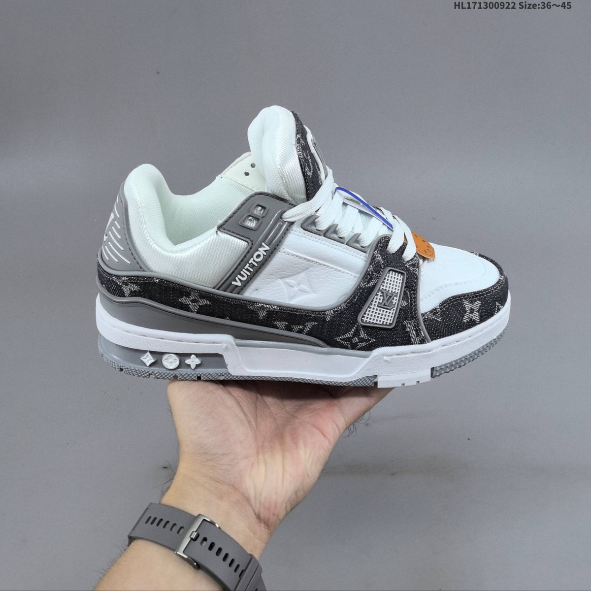 Classic Low-Top Fashion Sneakers