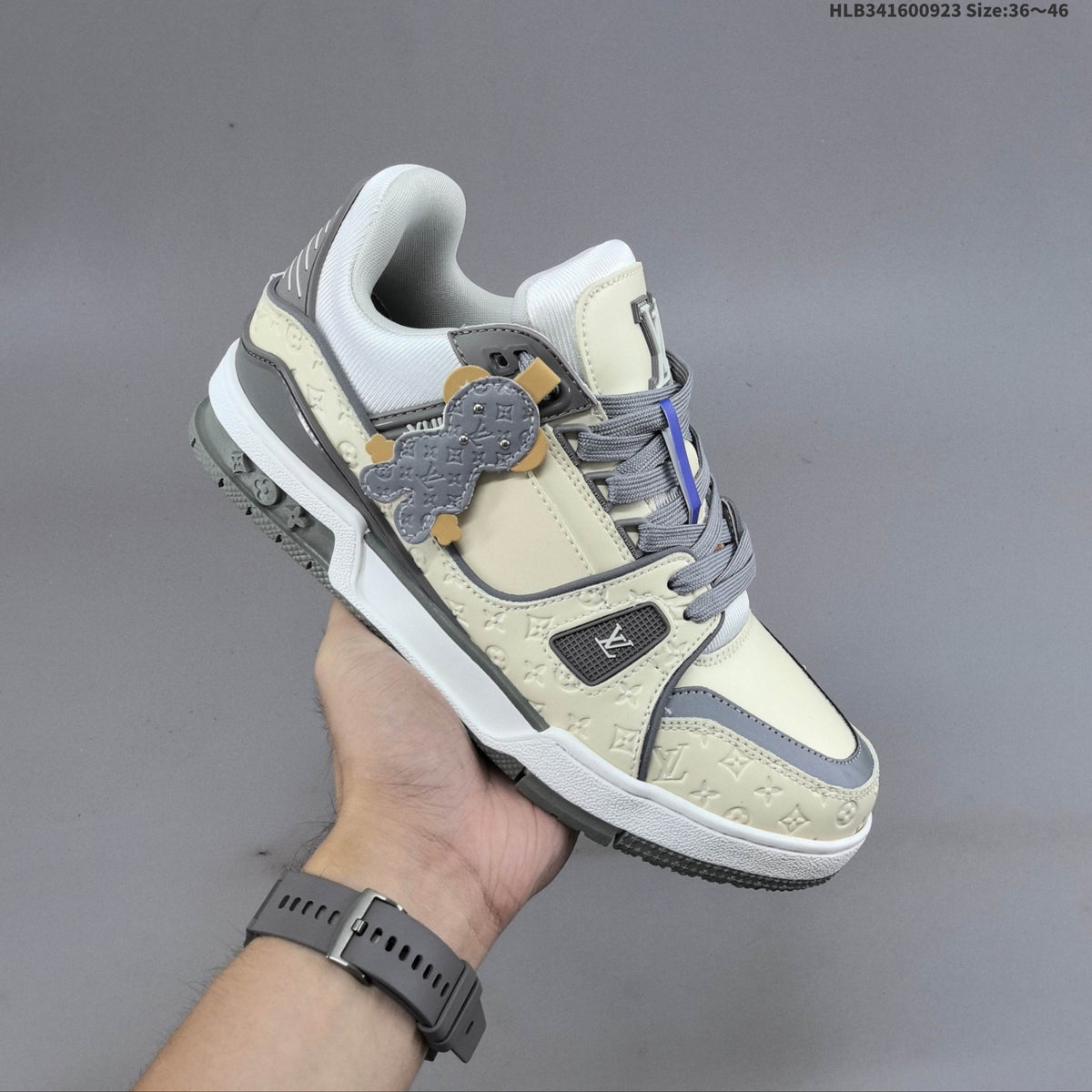 Classic Low-Top Fashion Sneakers