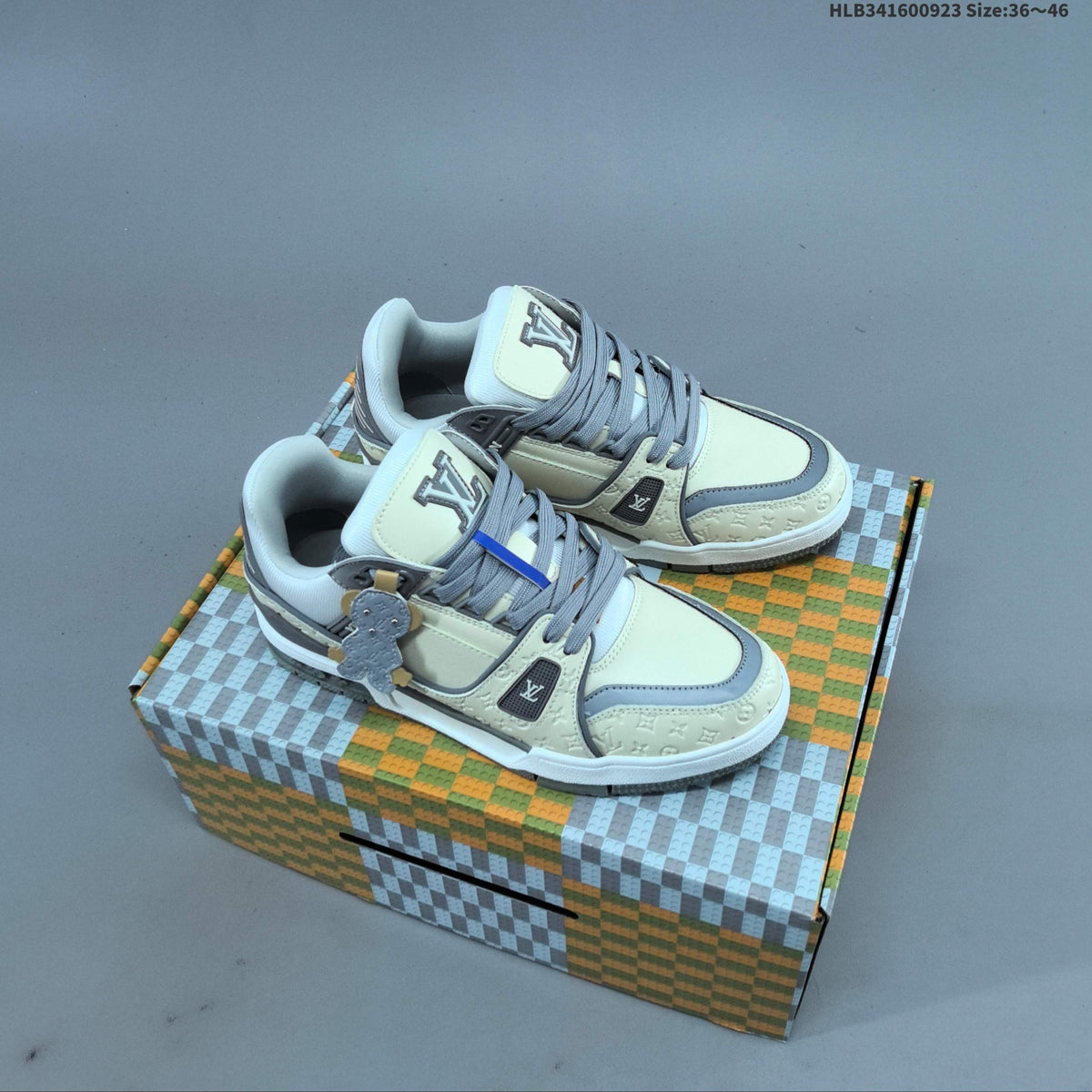 Classic Low-Top Fashion Sneakers